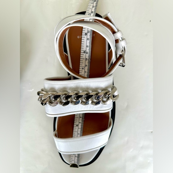 Authentic Givenchy Paris White Leather Chain Sandals. - Picture 10 of 12